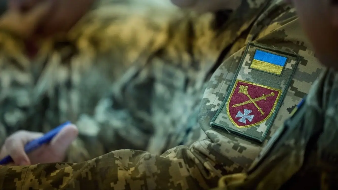«Разрешения на отход комбат не даёт»: военные ВСУ оказались в «огневом мешке»