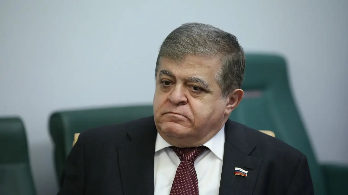 «Надо добивать врагов»: Джабаров отреагировал на слова Подоляка о Крыме