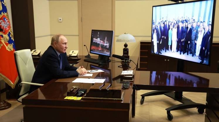 Владимир Путин: рост ВВП страны за первое полугодие будет в районе 5% Владимир Путин: рост ВВП страны за первое полугодие будет в районе 5%