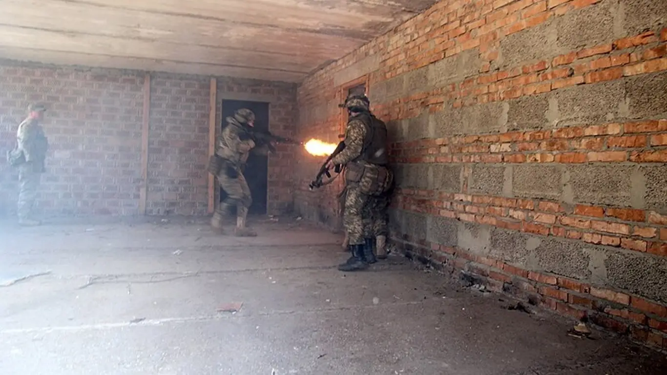 Украинский военный пытался расстрелять сослуживцев