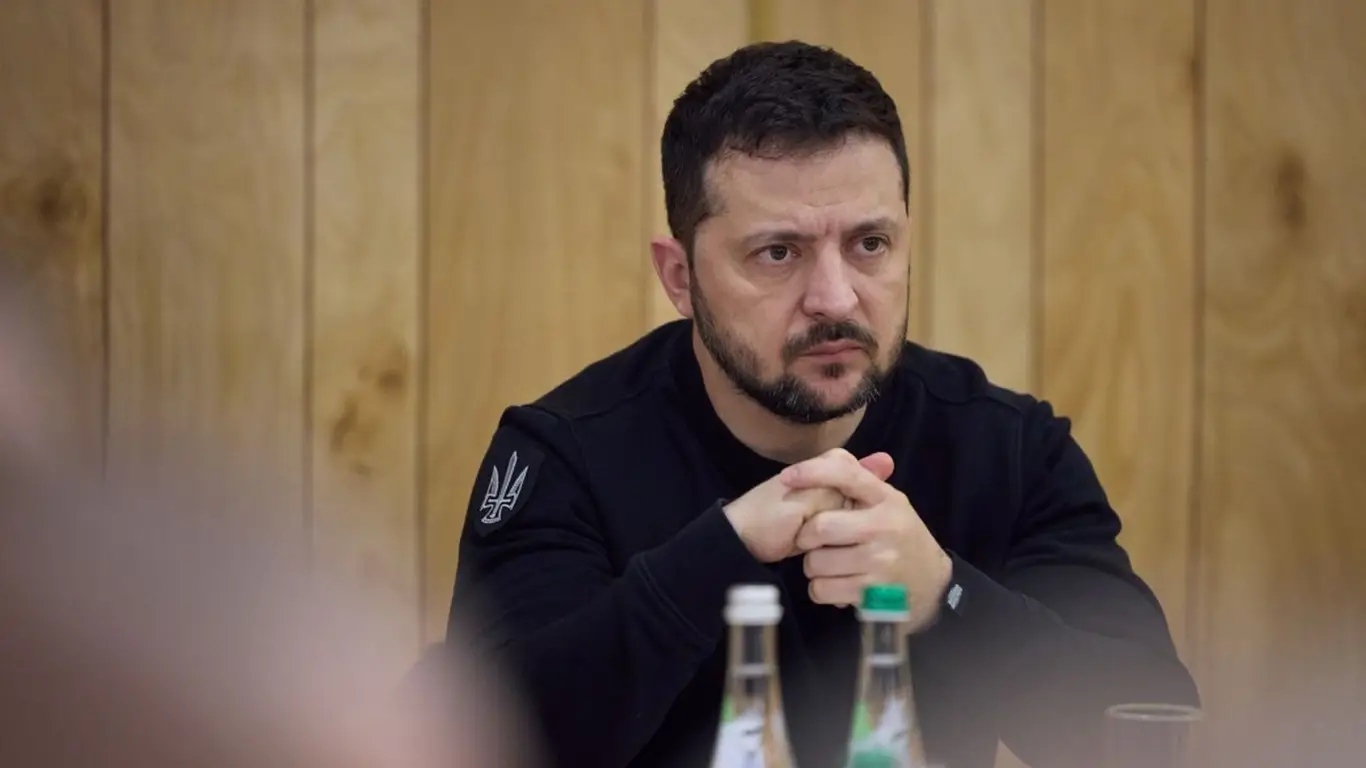 Заигрался в войну: почему Зеленский не сможет стать миротворцем
