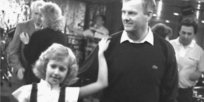 Нарусова рассказала, что Ксения знает своего отца, но он не Собчак Нарусова рассказала, что Ксения знает своего отца, но он не Собчак