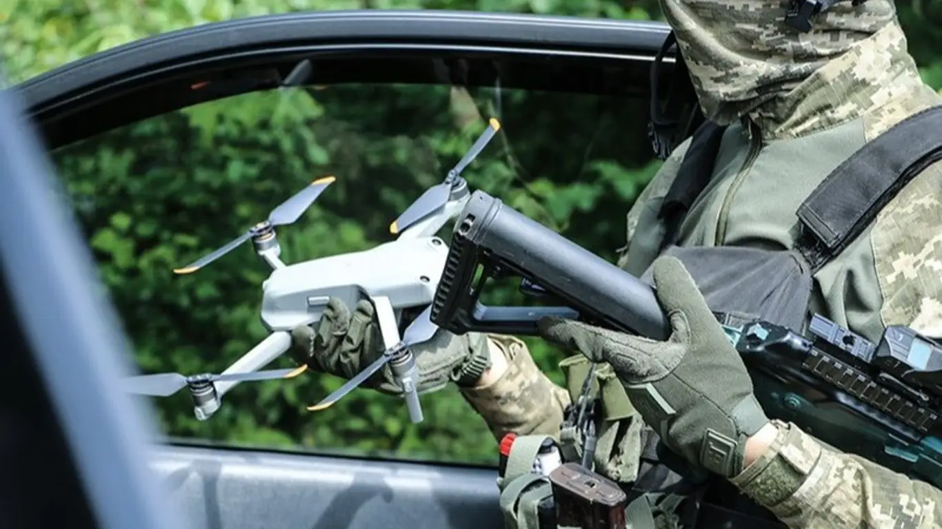 В Торецке украинские боевики ведут охоту на мирных жителей