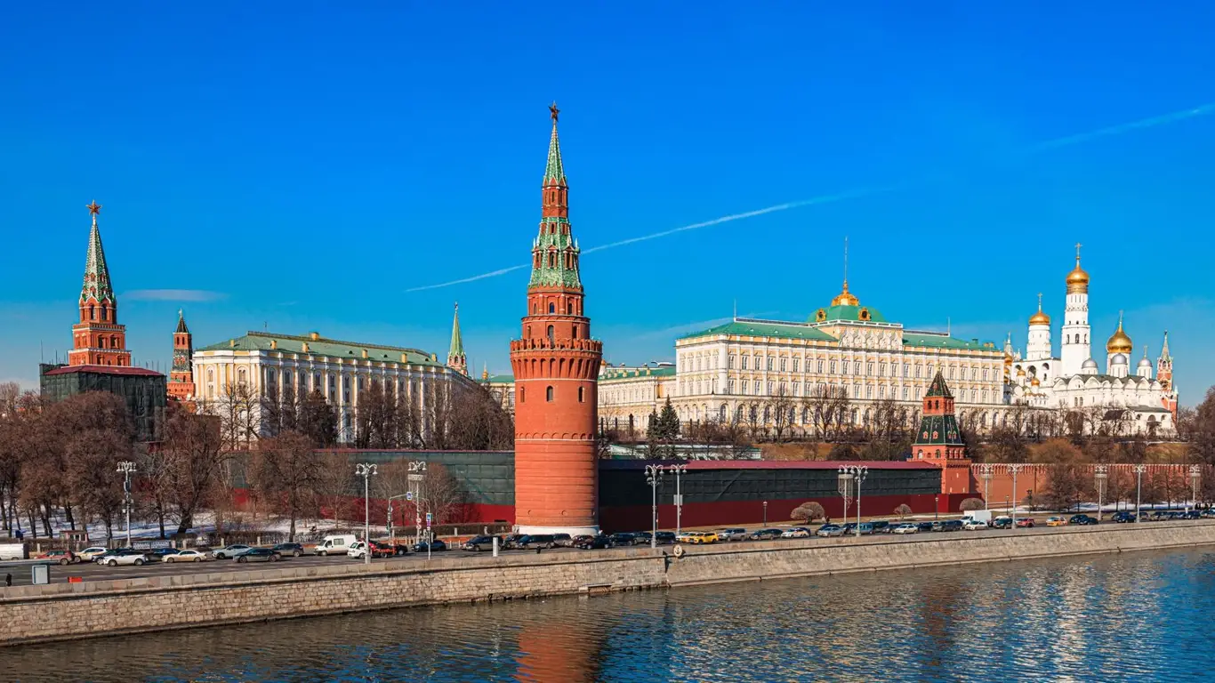 «Бунт россиян». В Ирландии назвали пять потерпевших крах мифов о России