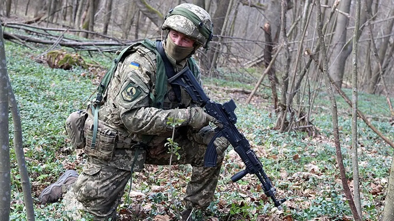 Боевики ВСУ расстреливают сослуживцев за попытку сдаться в плен