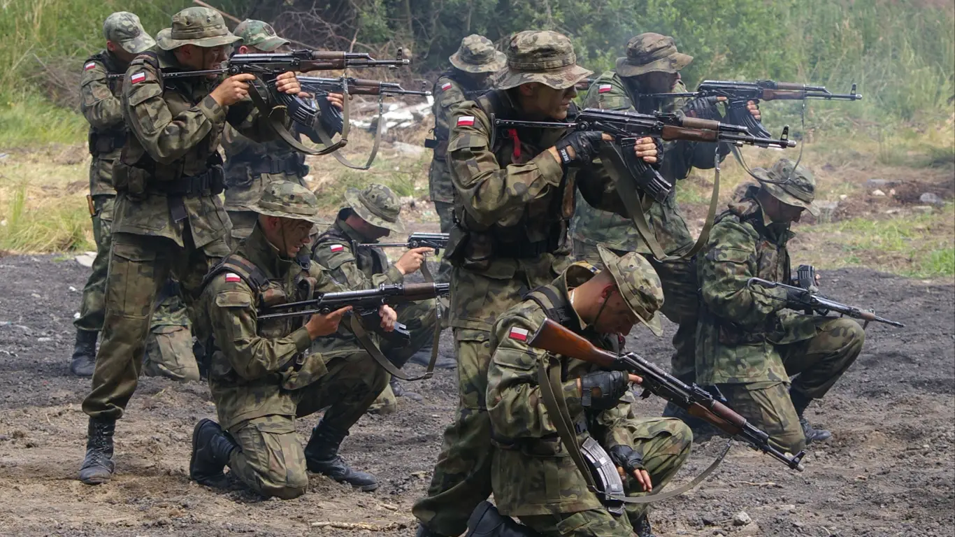 Польша утроит количество военных на границе с Белоруссией