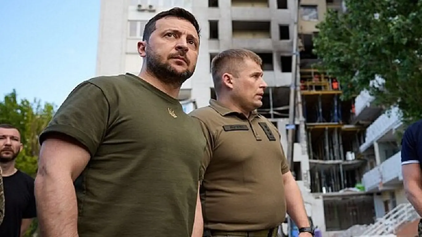 «Полный обвал». В Киеве раскрыли, что устроил Зеленский