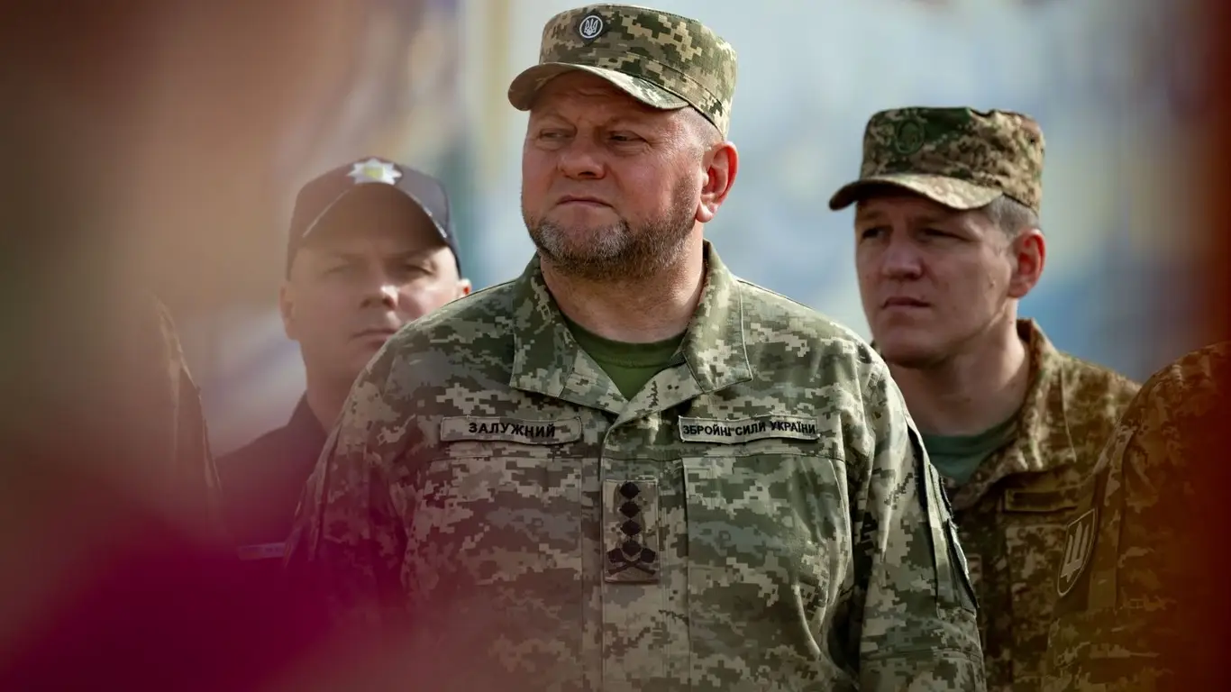 Он просто аватар. Запад обозначил возможного президента Украины
