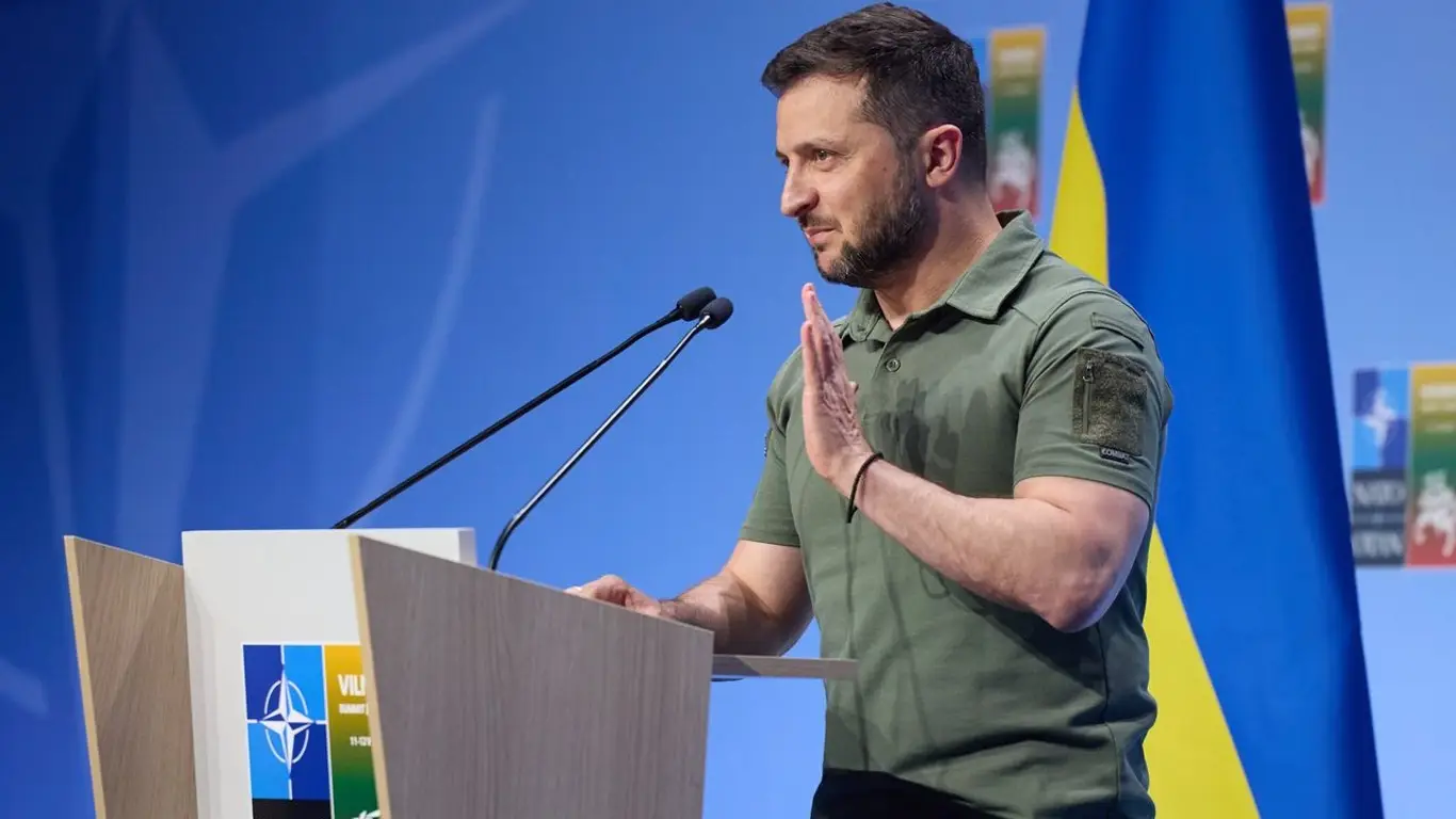 «Мозгов там нет ни у кого»: экс-советник Зеленского раскрыл правду о властях Украины