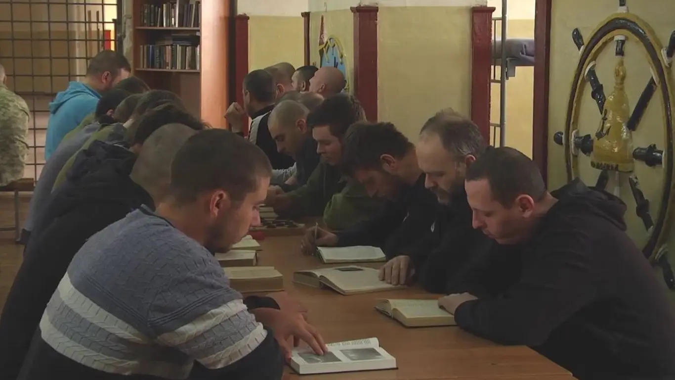 «Юридический тупик». На Украине рассказали о проблеме с мобилизованными в ВСУ заключенными