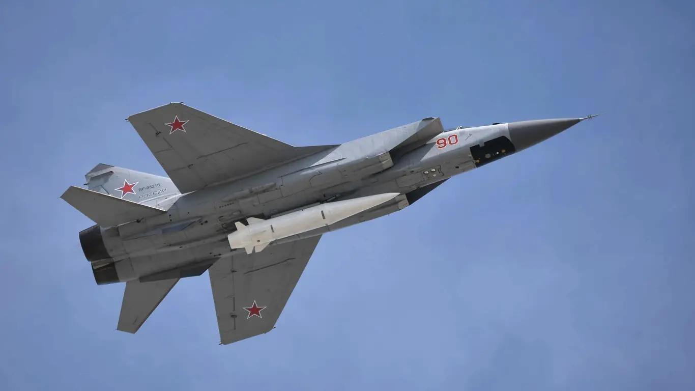Военно-космические силы применили новую тактику ударов по Украине