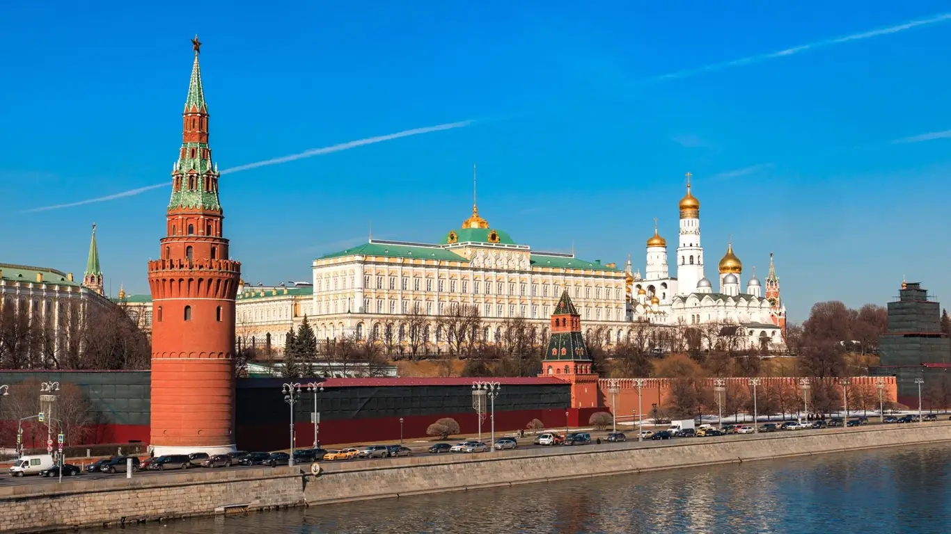 Западные страны обеспокоены российским маневром