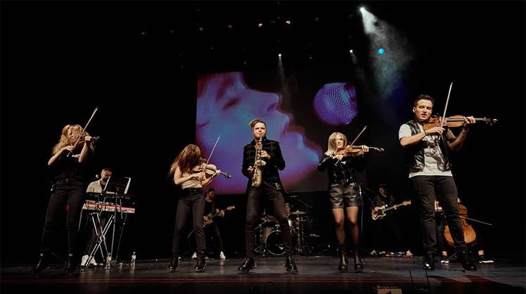 В Зеленом театре ВДНХ в исполнении Imperialis Orchestra прозвучат мировые рок-хиты В Зеленом театре ВДНХ в исполнении Imperialis Orchestra прозвучат мировые рок-хиты