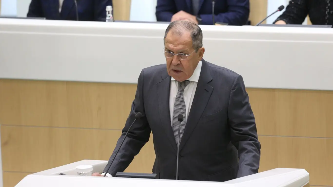 Лавров призвал США не шутить с красными линиями России