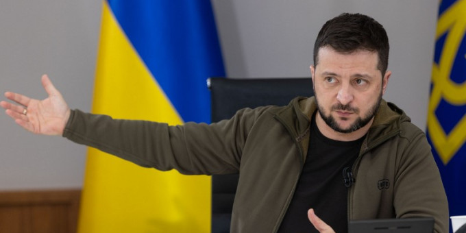 Зеленский предложил закончить конфликт осенью Зеленский предложил закончить конфликт осенью