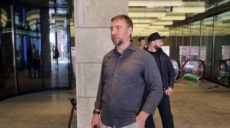 Владислав Бакальчук задержан после стрельбы у офиса Wildberries в Москве Владислав Бакальчук задержан после стрельбы у офиса Wildberries в Москве