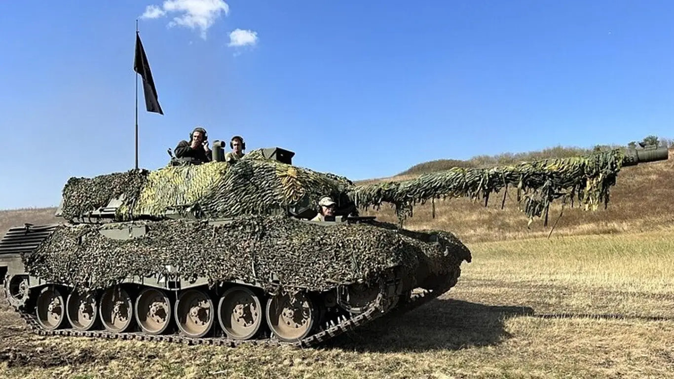 На Украине рассказали о переданных Германией очередных танков Leopard