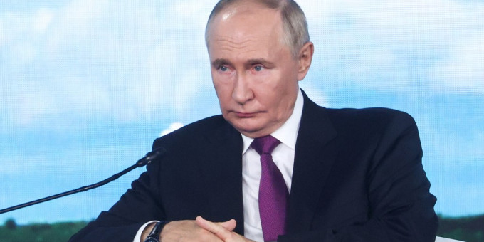 «Неистовое безумие»: правительство Франции призвали прислушаться к Путину «Неистовое безумие»: правительство Франции призвали прислушаться к Путину