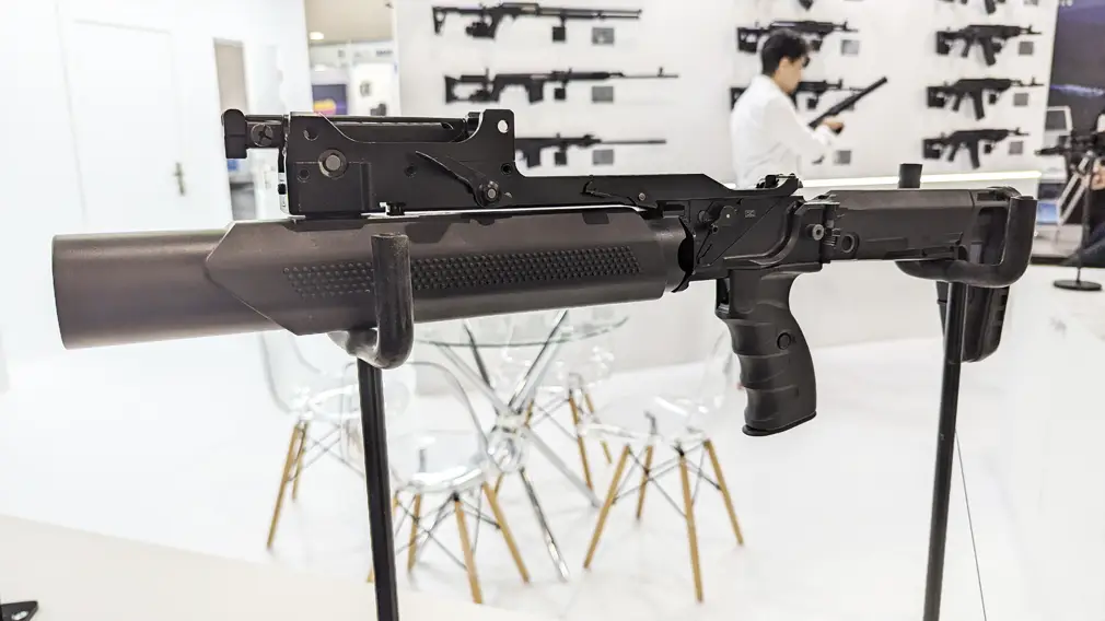 Концерн «Калашников» на ADEX 2024 представил новый подствольный гранатомет