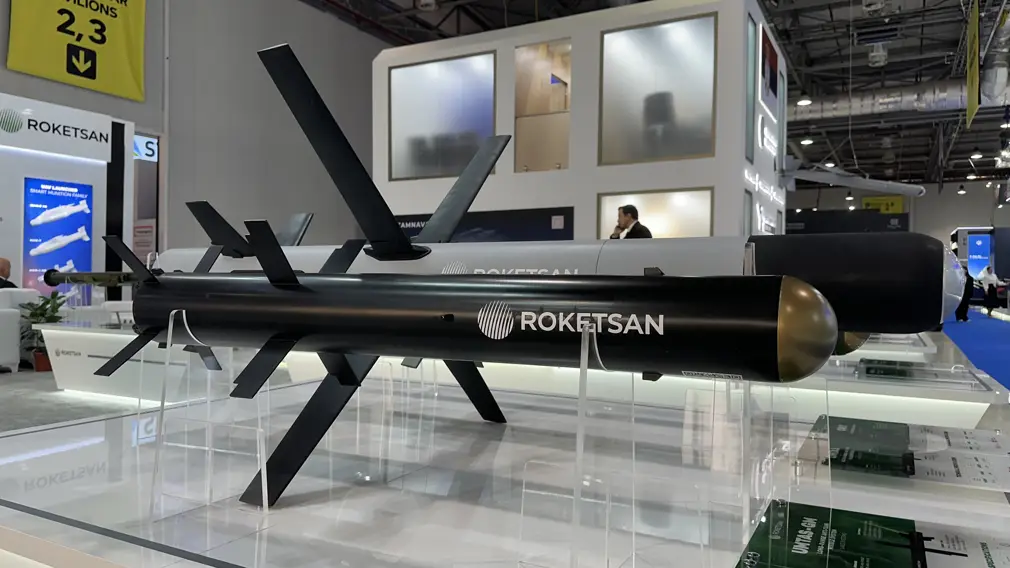 «Черная стрела». Компания Roketsan показала ракету ПТРК KARAOK
