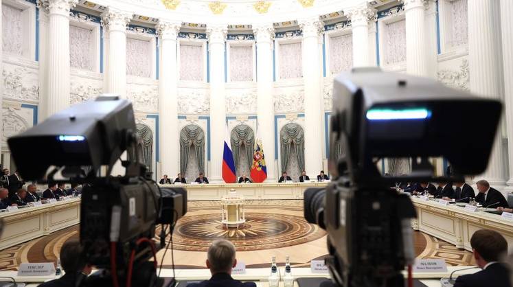 Путин: формируются рынки будущего на основе стратегических партнерств и принципах взаимного усиления роста Путин: формируются рынки будущего на основе стратегических партнерств и принципах взаимного усиления роста