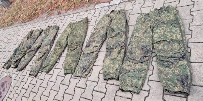 Литва пообещала Украине пять камуфляжных штанов из российского поезда Литва пообещала Украине пять камуфляжных штанов из российского поезда