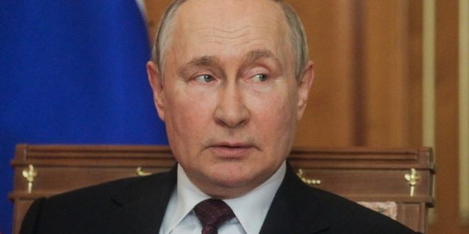 В Киеве появилось поздравление Путину с днем рождения В Киеве появилось поздравление Путину с днем рождения