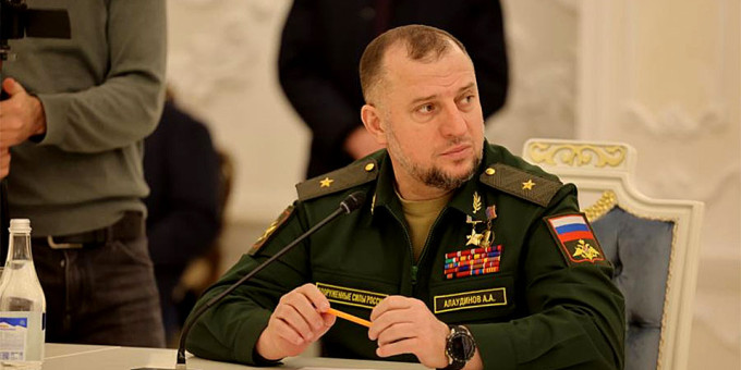 Сдавшийся в плен боец «Айдара»* попросился служить в «Ахмате» Сдавшийся в плен боец «Айдара»* попросился служить в «Ахмате»