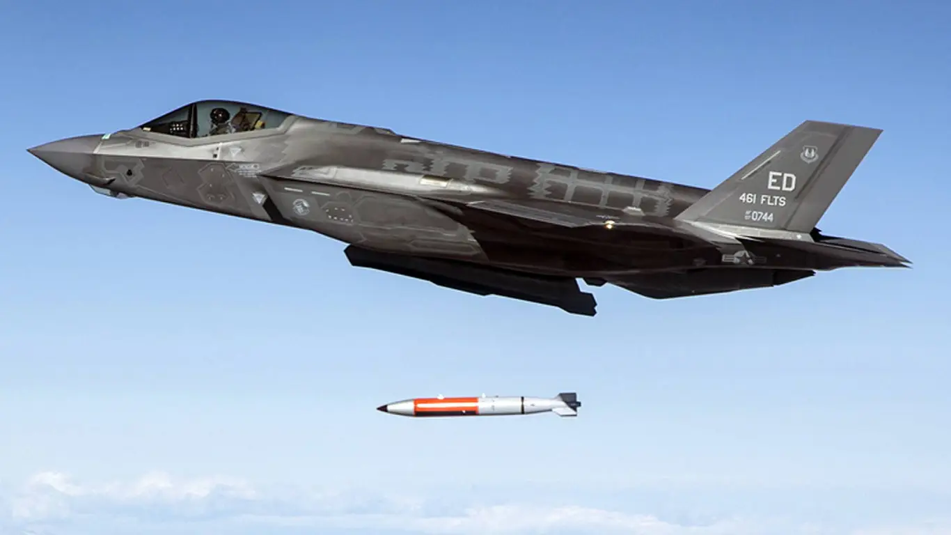 Стало известно об отработке F — 35 ядерных ударов по Петербургу и Калининграду