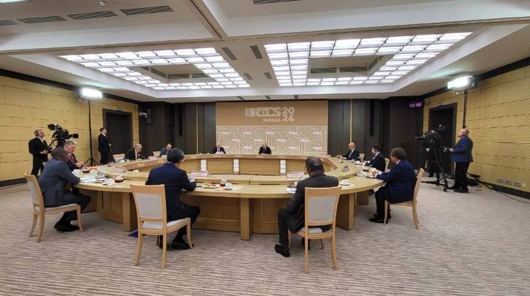 Путин о заявлениях Украины про создание ЯО: «Россия этого не допустит ни при каких обстоятельствах» Путин о заявлениях Украины про создание ЯО: «Россия этого не допустит ни при каких обстоятельствах»