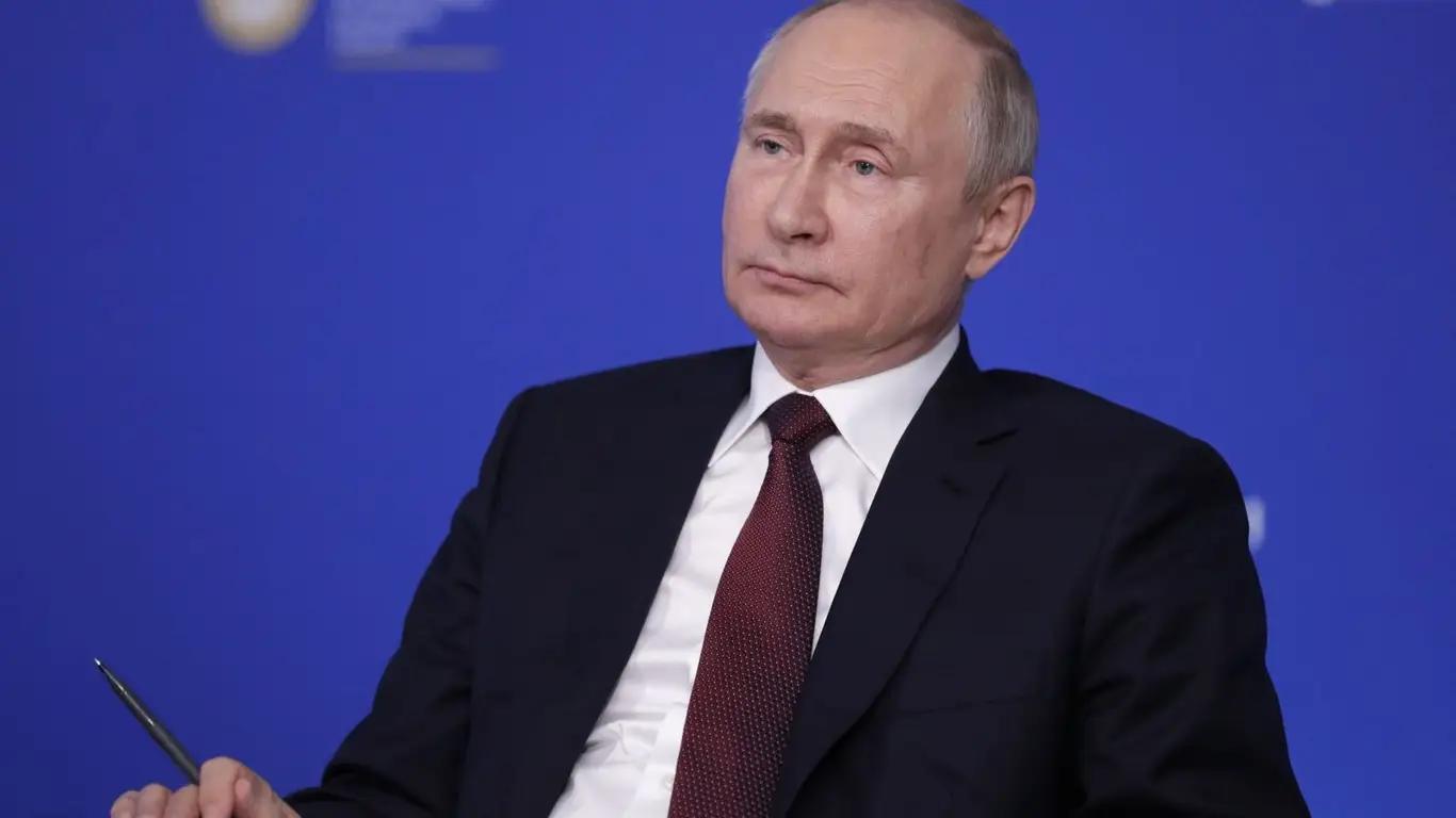 Сильный удар: улыбка Путина повергла в ужас страны Запада