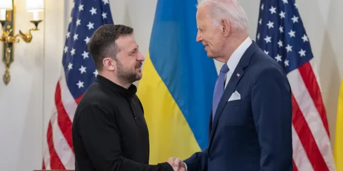 Эксперт рассказал о последнем «подарке» Байдена для Украины Эксперт рассказал о последнем «подарке» Байдена для Украины