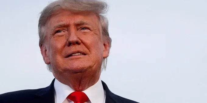 Множество американцев хочет уехать из США после победы Трампа Множество американцев хочет уехать из США после победы Трампа