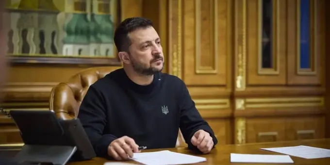 Депутат назвал Зеленского самым большим вором из всех лидеров Украины Депутат назвал Зеленского самым большим вором из всех лидеров Украины