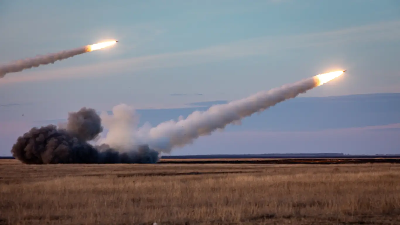 ВСУ нанесли первый удар дальнобойной ракетой ATACMS в глубь России