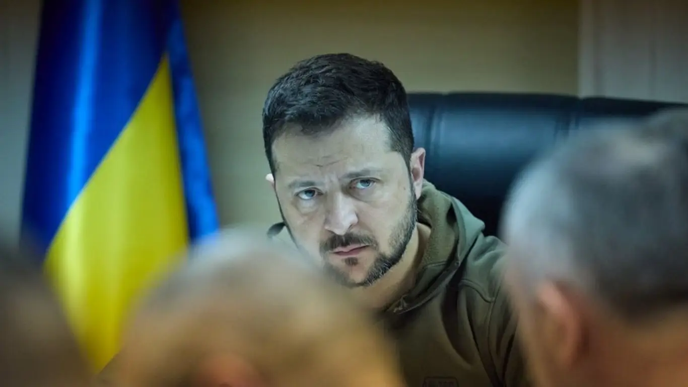 Кто навлёк «огонь с небес» на завод в Днепре? Мнение экспертов