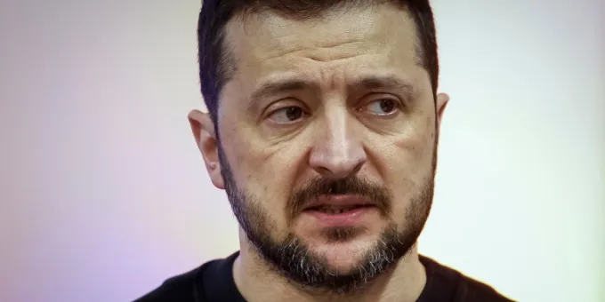 Зеленский потребовал «сильной и жесткой» реакции мира на пуск «Орешника» Зеленский потребовал «сильной и жесткой» реакции мира на пуск «Орешника»