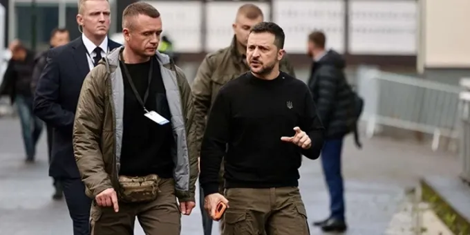 А жителей не жалко. Власти Украины заранее спрятались от удара «Орешника» А жителей не жалко. Власти Украины заранее спрятались от удара «Орешника»