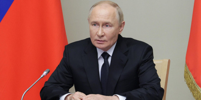 Необычный сигнал в обращении: Путин послал Украине и Западу «похоронку» Необычный сигнал в обращении: Путин послал Украине и Западу «похоронку»