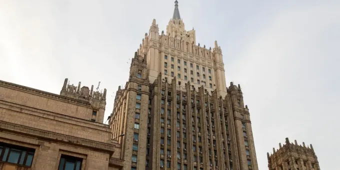Британского дипломата Прайора заподозрили в шпионаже в ФСБ Британского дипломата Прайора заподозрили в шпионаже в ФСБ
