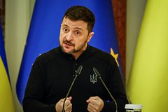 Зеленский анонсировал перестановки в командовании ВСУ Зеленский анонсировал перестановки в командовании ВСУ