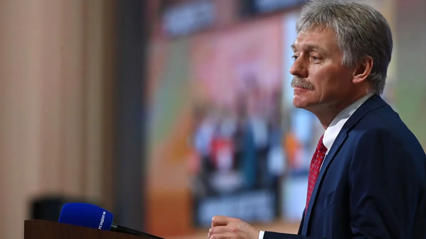 «Подливают масло в огонь». В Кремле прокомментировали решение США по Украине