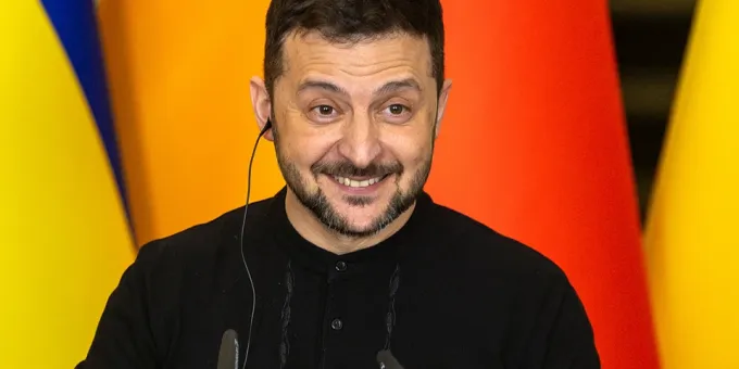 Зеленский плакал, рассыпался в благодарностях и снова наврал: от такой лжи японцы замерли и онемели Зеленский плакал, рассыпался в благодарностях и снова наврал: от такой лжи японцы замерли и онемели