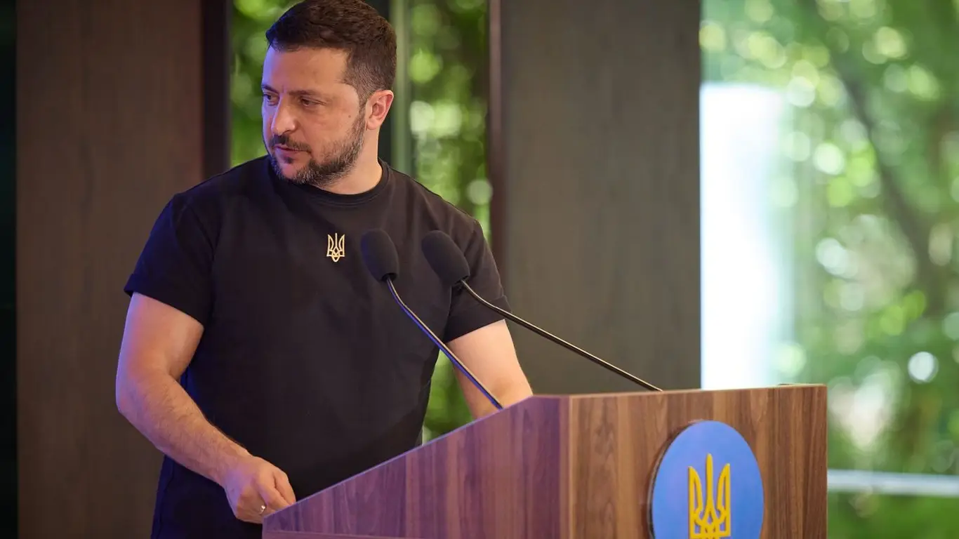 «Он неадекватный». Лавров раскритиковал Зеленского после слов об «особях»