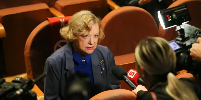 Талызина неожиданно защитила Ахеджакову после скандала Талызина неожиданно защитила Ахеджакову после скандала