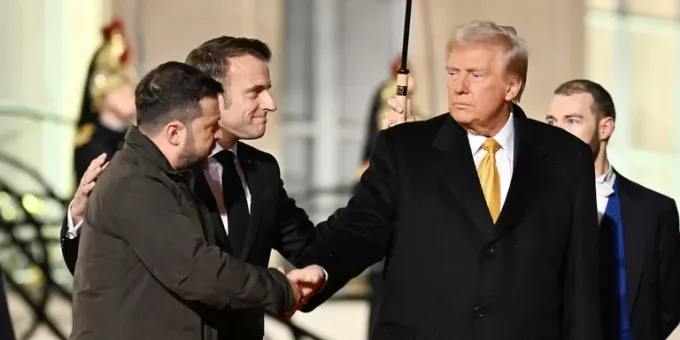 Трамп заявил Зеленскому, что хочет немедленного прекращения огня Трамп заявил Зеленскому, что хочет немедленного прекращения огня