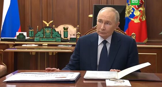 Орбан экстренно созвонился с Путиным Орбан экстренно созвонился с Путиным