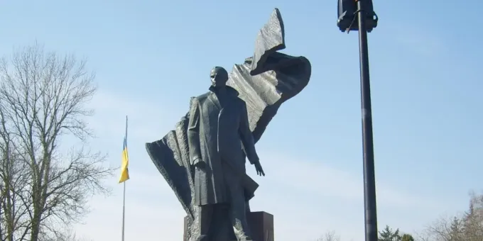 В Польше призвали прекратить контакты с Украиной из-за Волынской резни В Польше призвали прекратить контакты с Украиной из-за Волынской резни