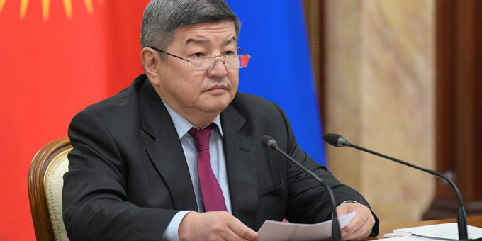 Главу кабмина Киргизии Акылбека Жапарова освободили от должности Главу кабмина Киргизии Акылбека Жапарова освободили от должности