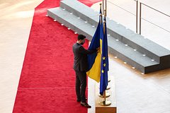 На Западе призвали ЕС заплатить за мир на Украине На Западе призвали ЕС заплатить за мир на Украине
